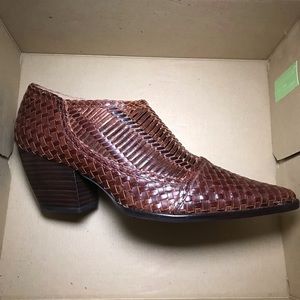 Matisse Vigo Woven Bootie In Saddle Leather Ankle Cut